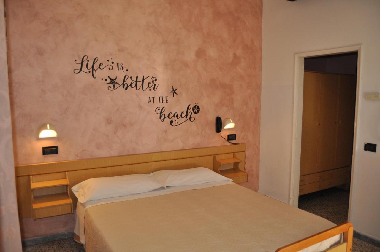 Hotel Rigobello Riccione Eksteriør bilde