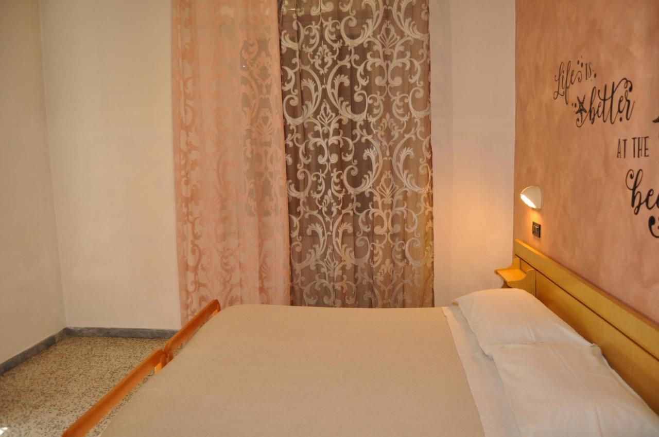 Hotel Rigobello Riccione Eksteriør bilde